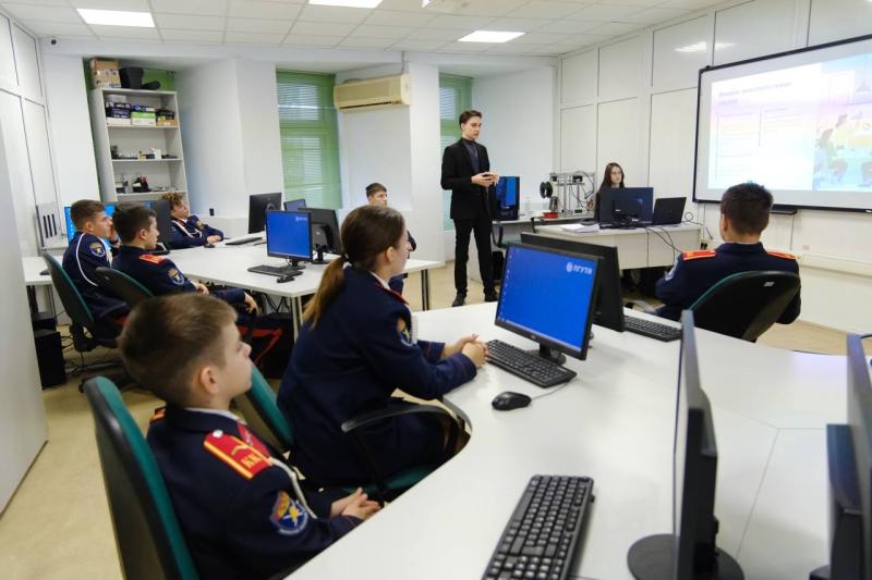 Пробное занятие: самарским школьникам помогают с профориентацией