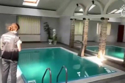 Семеро детей попали в больницу с отравлением после посещения бассейна в Тольятти