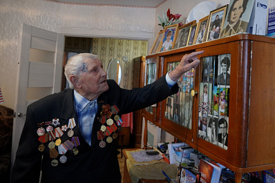 День учителя и ветераны Великой Отечественной: о чем расскажет "Волжская коммуна"