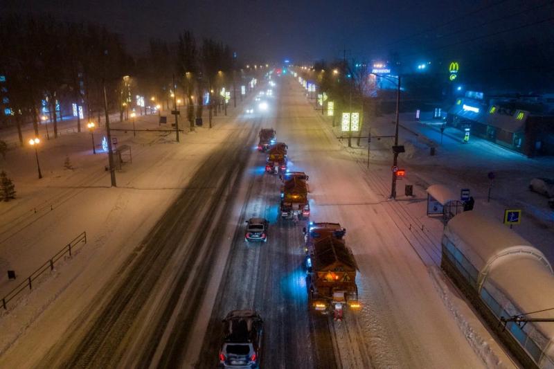 Минтранс: на основных магистралях Самары снег расчищают 160 единиц техники