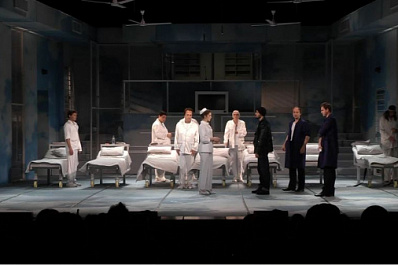 Самарский драмтеатр отпраздновал двойной юбилей спектаклем "Полет над гнездом кукушки"