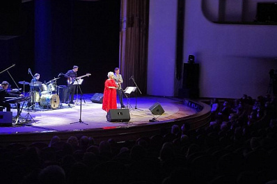 В Самаре выступила звезда Евровидения, шоу "Голос" и мюзикла Mamma Mia Этери Бериашвили