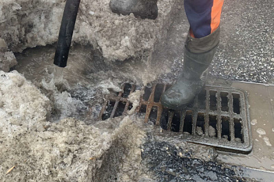 В Самаре коммунальные службы прочищают ливневки и готовятся к паводку