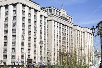 В Госдуме прокомментировали идею ограничить полномочия депутатов и сенаторов двумя сроками