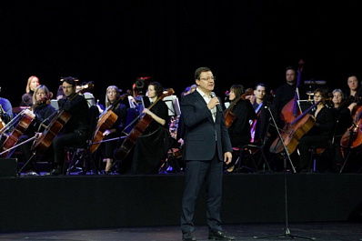 "Крымская весна - это возрождение": Дмитрий Азаров обратился к гостям митинга-концерта в Самаре