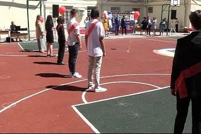 В Самарской области выпускники школ начали получать аттестаты