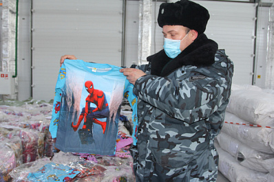 Самарские таможенники задержали 18 тысяч поддельных детских пижам и футболок