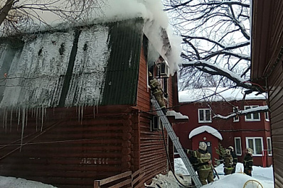 В Самаре на территории храма в честь Трех Святителей вспыхнул пожар