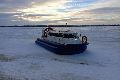 На переправе Самара - Рождествено продлили режим работы судов на воздушной подушке