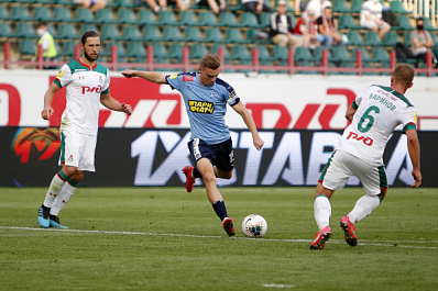 Полузащитник "Крыльев Советов" вошел в число лучших игроков июня в РПЛ