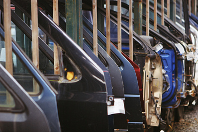 Автоэксперт прокомментировал ситуацию с поставками машин на российский рынок