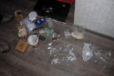 В Самаре группу безработных мужчин подозревают в массовой продаже наркотиков через интернет