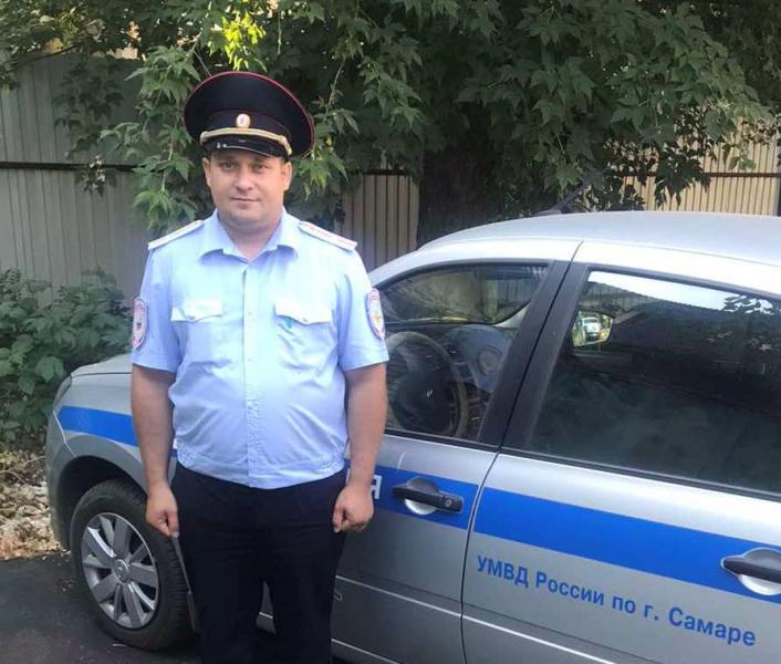 В Самаре полицейский вернул домой потерявшую память пенсионерку