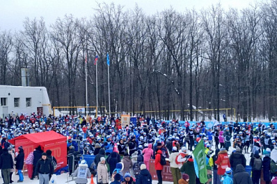 В Самаре 9 тысяч человек приняли участие в "Лыжне России"