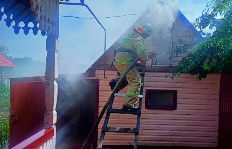 В Безенчукском районе оперативно потушили баню