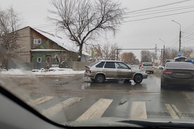 Самарцы попросили обезопасить аварийный перекресток в Зубчаниновке
