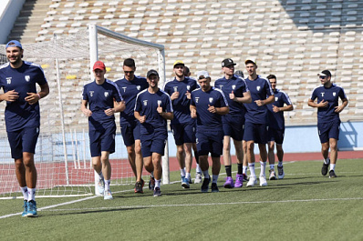 Волейбольная "Нова" завершила домашний сбор