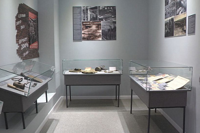  Только подлинники: в губдуме открылся музей, посвящённый Победе в ВОВ