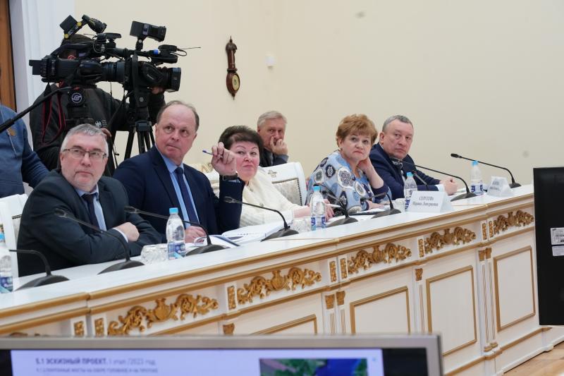 Губернатор Дмитрий Азаров провел совещание по подготовке к юбилейному Грушинскому фестивалю