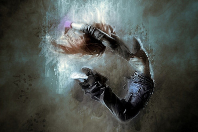 Обнаженная девушка устроила горячие танцы на трассе под Сызранью