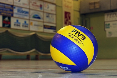Волейбольная "Искра" уступила во всех матчах тура 