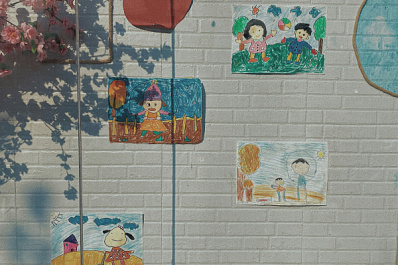 Сызранские школьники передали в госпиталь подарки и открытки для бойцов