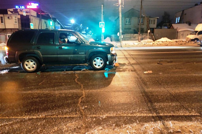 В Самаре на Авроре сбили пешехода, который перебегал дорогу на красный