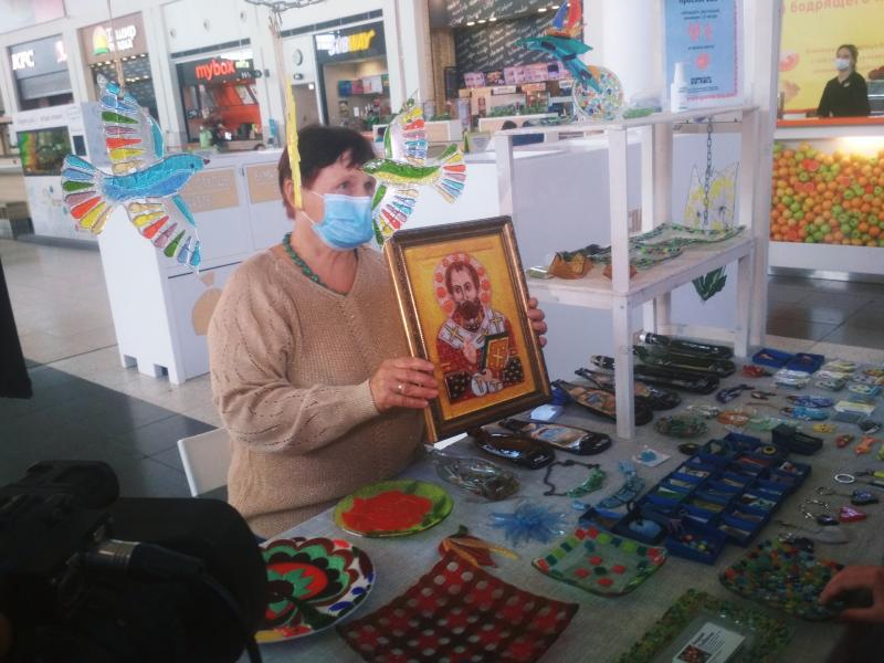 В Самаре поздравили работников торговли и вручили свидетельства обладателям знака "Самарский продукт"