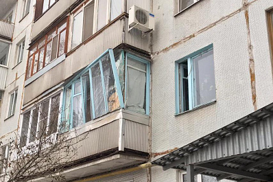 Самарец добавил в кипящее масло соль: в квартире выбило окна