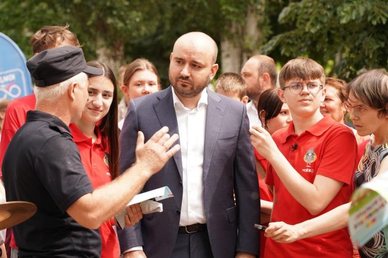 Вячеслав Федорищев: "Для нас самый главный приоритет - беречь наши семьи, беречь наших детей, давать все возможности для развития"