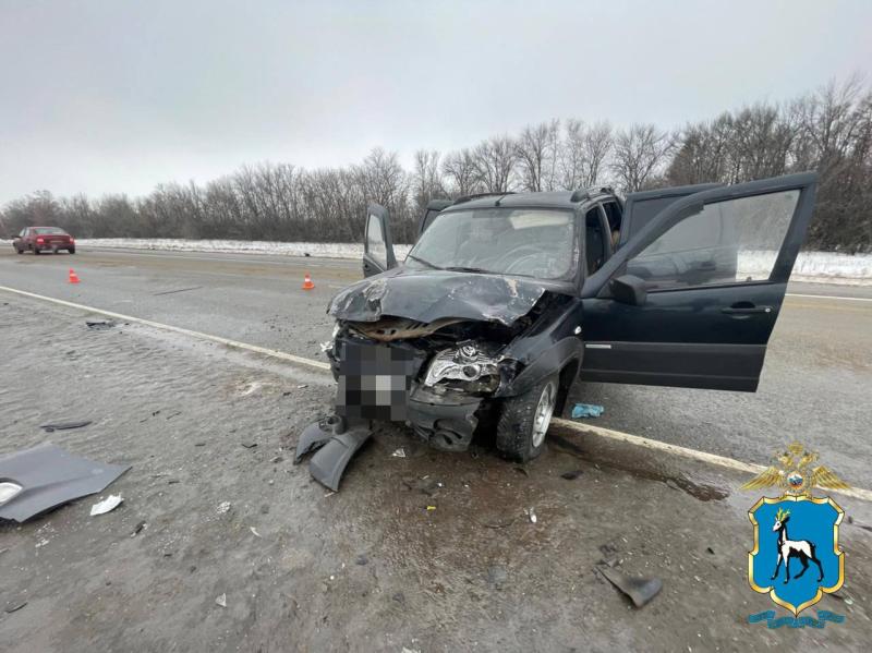 Один погиб, четверо в больнице: массовое ДТП на трассе в Самарской области