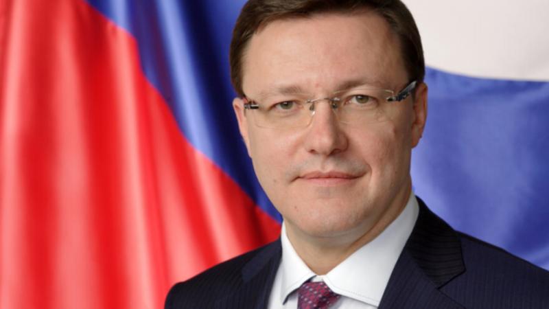 Дмитрий Азаров поздравил молодежь Самарской области с Днем студента