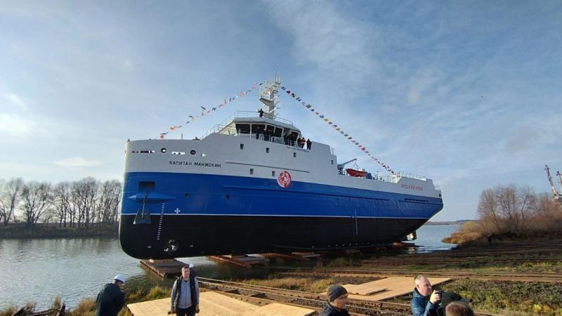 В Нижегородской области на воду спустили краболов-процессор "Капитан Манжолин"