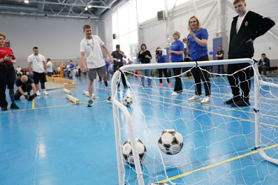 Без барьеров: физкультурно-спортивный фестиваль среди пользователей протезов прошел в Самаре