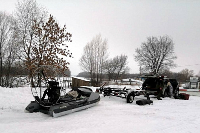 В Самарской области больше двух часов искали рыбаков на замерзшей реке