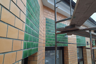 УГООКН запретило закрашивать плитку на старинном доме Сапрыкина в Самаре