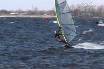 Самарские виндсерферы и кайтеры открыли сезон