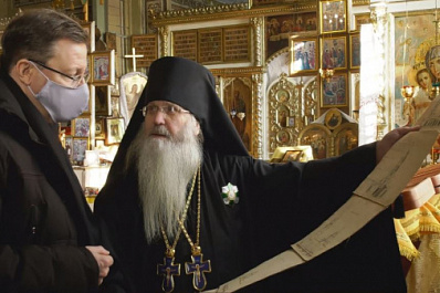 Дмитрий Азаров осмотрел церковь и стройплощадку уникального пансионата в Пестравском районе