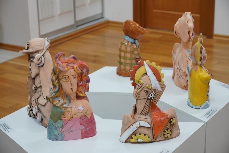 Рекорды "Жигулевской палитры": В Самаре открылась выставка Всероссийского конкурса молодых дарований по изобразительному искусству