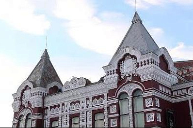 В Самаре прошла пешеходная экскурсия по театрам города