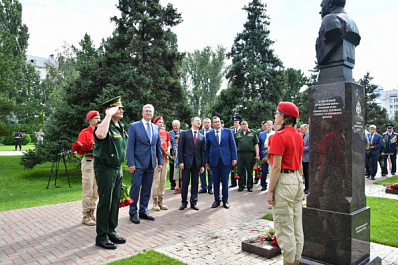 В центре Самары официально открыта аллея со скульптурами
