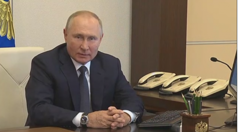Владимир Путин проголосовал онлайн на выборах депутатов Госдумы