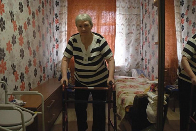 176 пожилых человек в регионе в этом году обрели приемные семьи