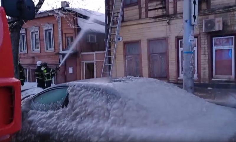 В Самаре потушили двухэтажный жилой дом на ул. Самарской