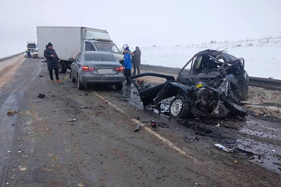 В Самарской области произошло смертельное ДТП с "Газелью" и легковушками