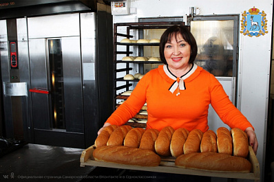Жительница Самарской области испечет к Пасхе 10 тысяч куличей
