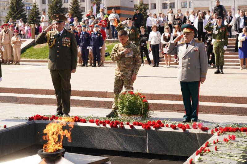 В Самаре прошел смотр военно-патриотических объединений региона