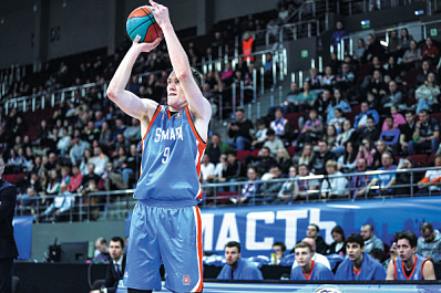 "В баскетболе главное - характер": форвард Илья Платонов - о том, как вернулся на площадку спустя почти год после травмы