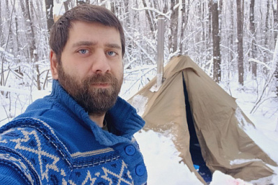 Морозы, лес, палатка: самарский путешественник постигает трудности выживания в дикой среде