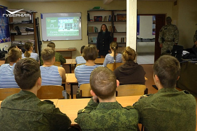 Сотрудники Самарской таможни рассказали о своей службе воспитанникам патриотического клуба
